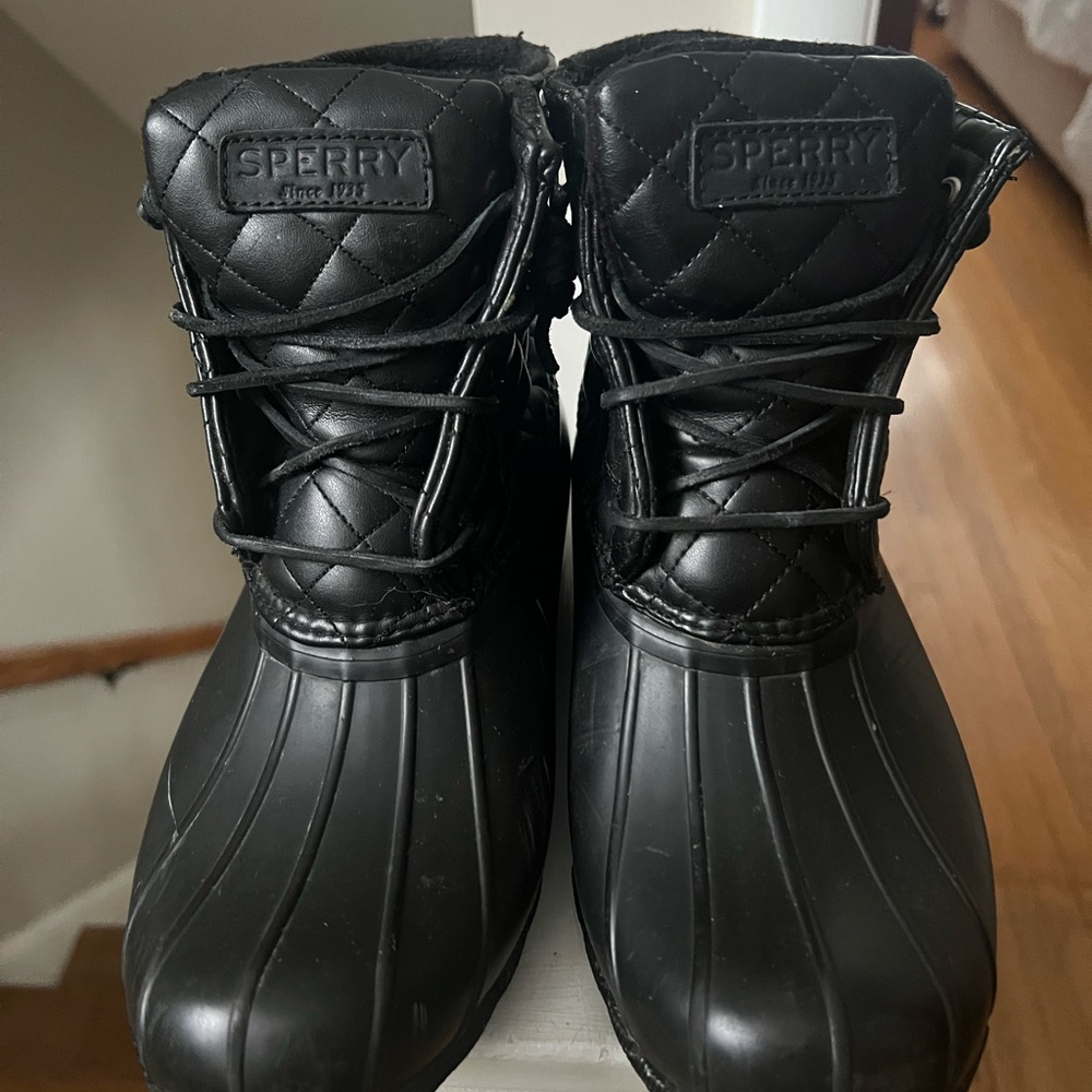 Sperry Women's Black Quilted Boots